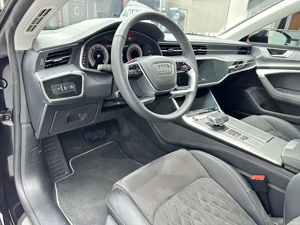Audi A7L — миниатюра 11