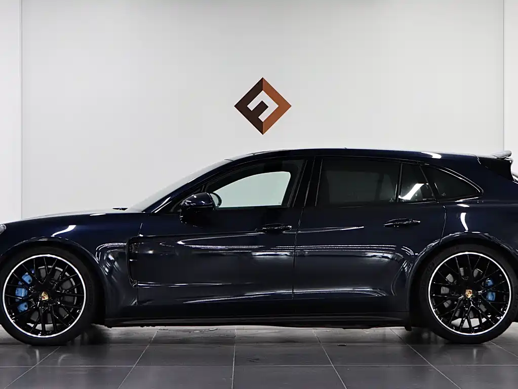 Porsche Panamera — миниатюра 7
