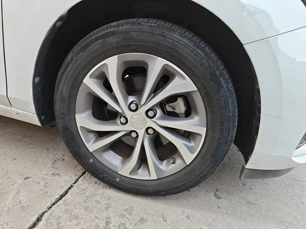 Buick Verano — миниатюра 24