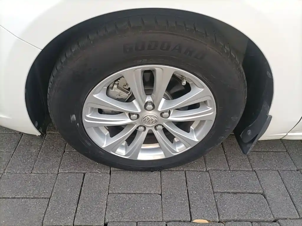 Buick Excelle — миниатюра 23