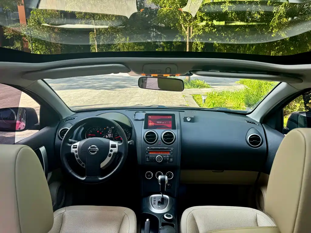 Nissan Qashqai — миниатюра 10