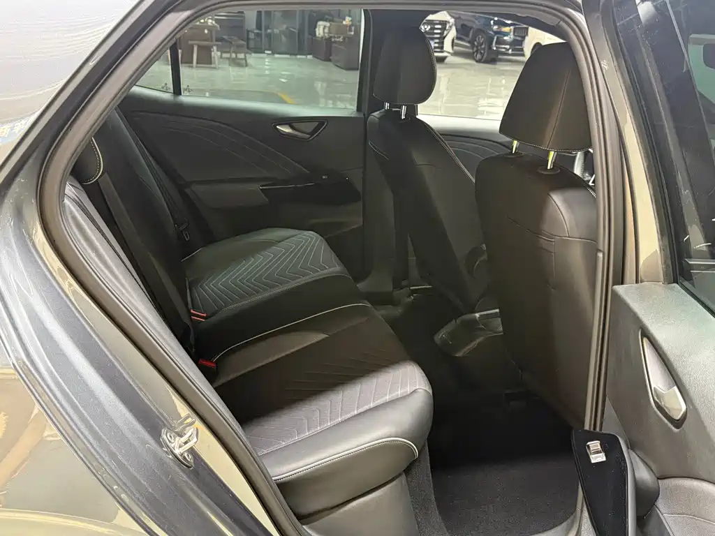 Volkswagen ID.3 — миниатюра 10
