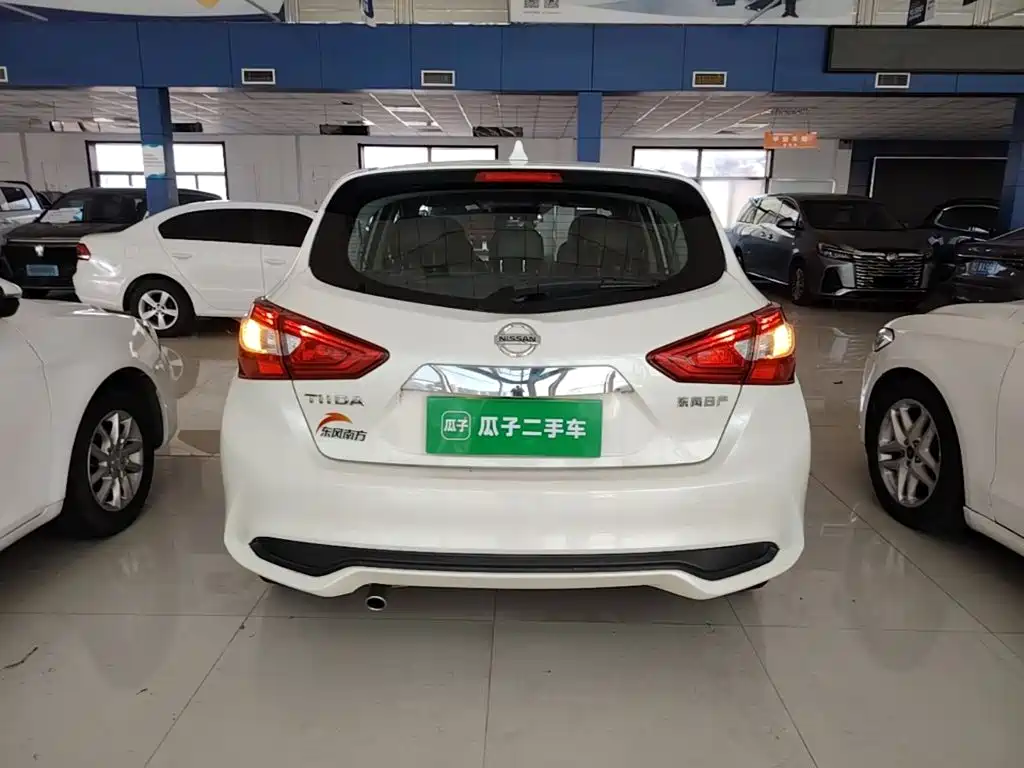 Nissan Tiida — миниатюра 6