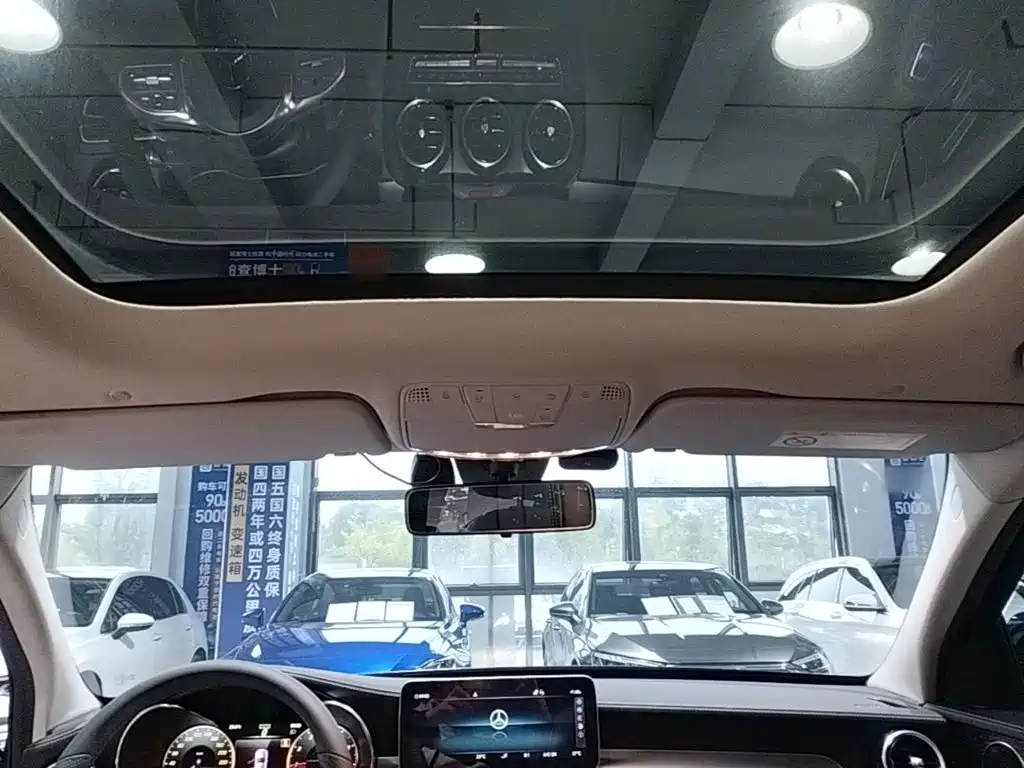 Mercedes-Benz C-Class — миниатюра 18