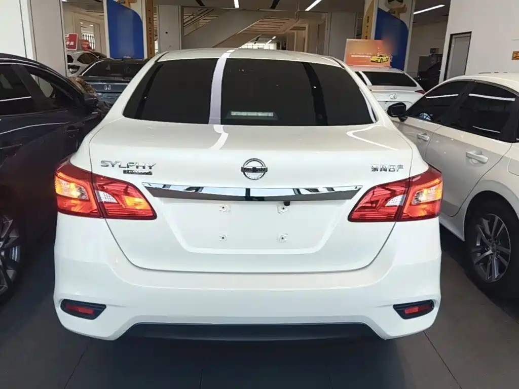 Nissan Sylphy — миниатюра 6