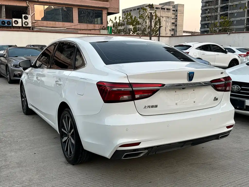 ROEWE I6