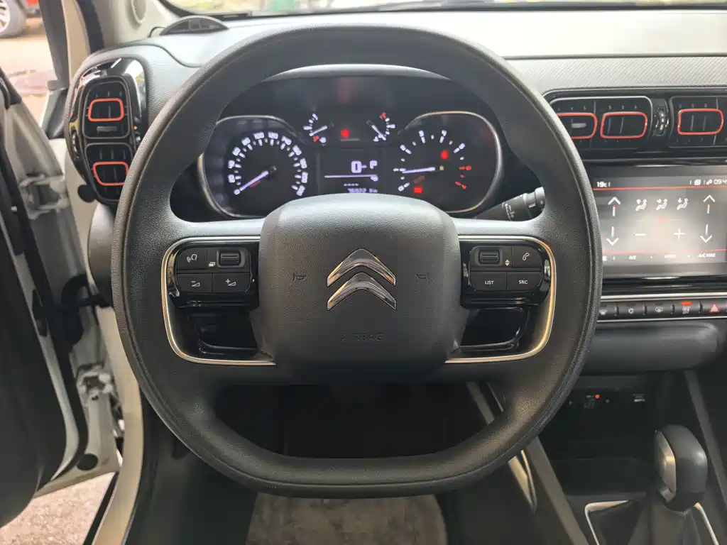Citroen C4 Aircross — миниатюра 5