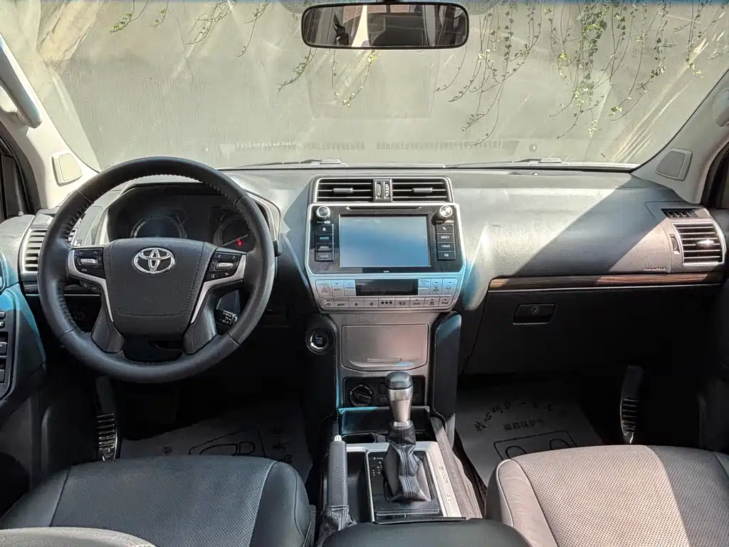 Toyota Prado — миниатюра 14