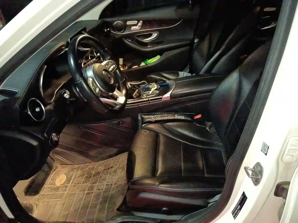 Mercedes-Benz C-Class — миниатюра 16