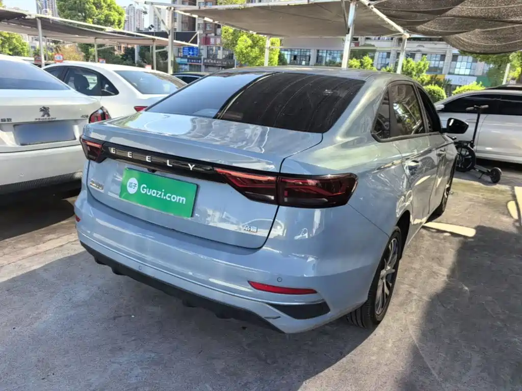 Geely Emgrand — миниатюра 7