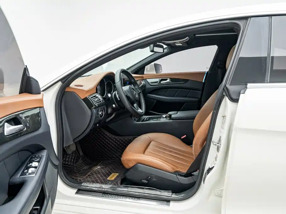 Mercedes-Benz CLS — миниатюра 27