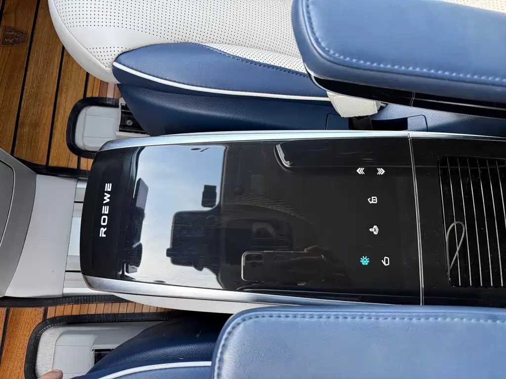 Roewe iMAX8 — миниатюра 8