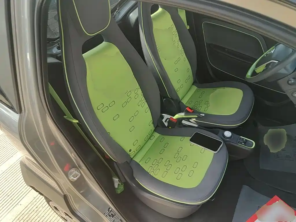 Baojun E100 — миниатюра 25