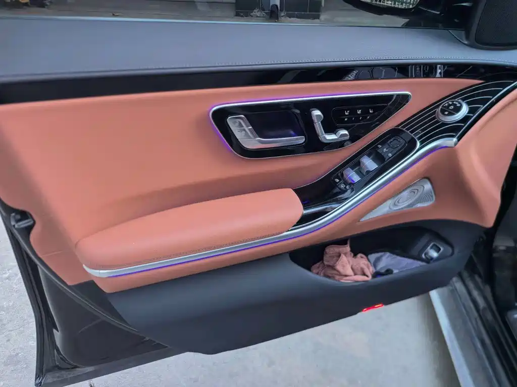 Mercedes-Benz S-Class — миниатюра 11