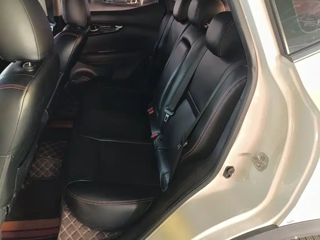 Nissan Qashqai — миниатюра 17