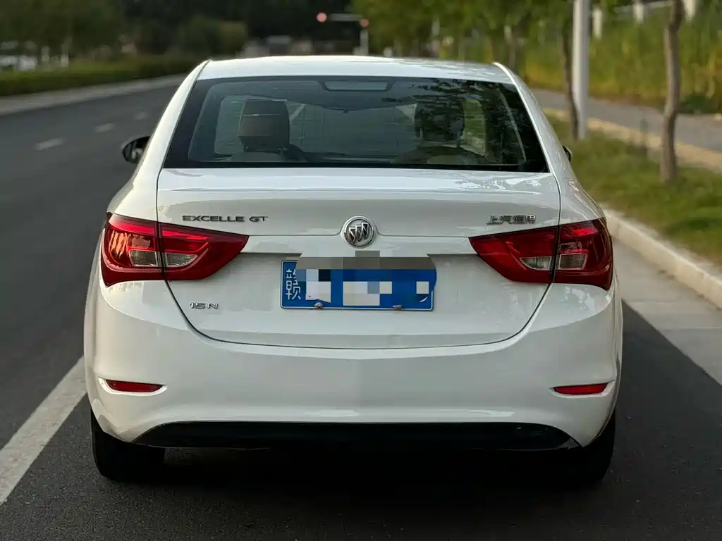 Buick Excelle — миниатюра 8