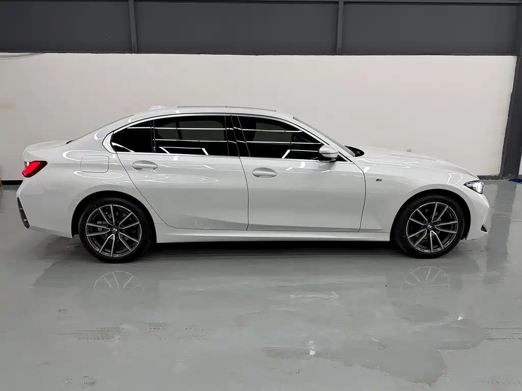 BMW 3 Series — миниатюра 7