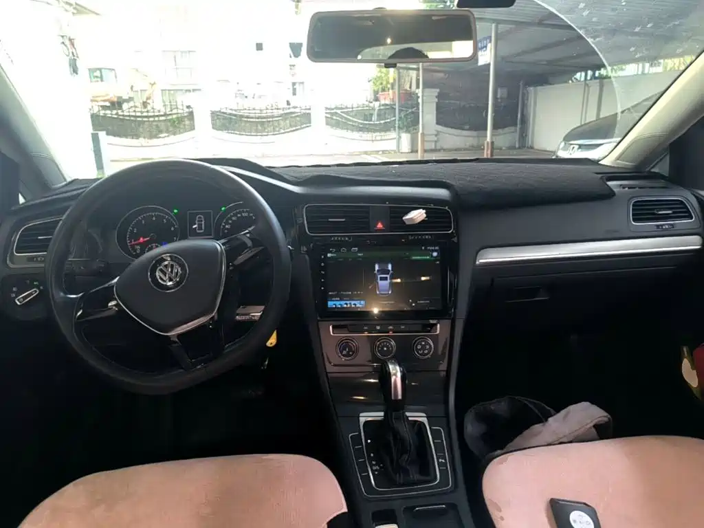 Volkswagen Golf — миниатюра 9