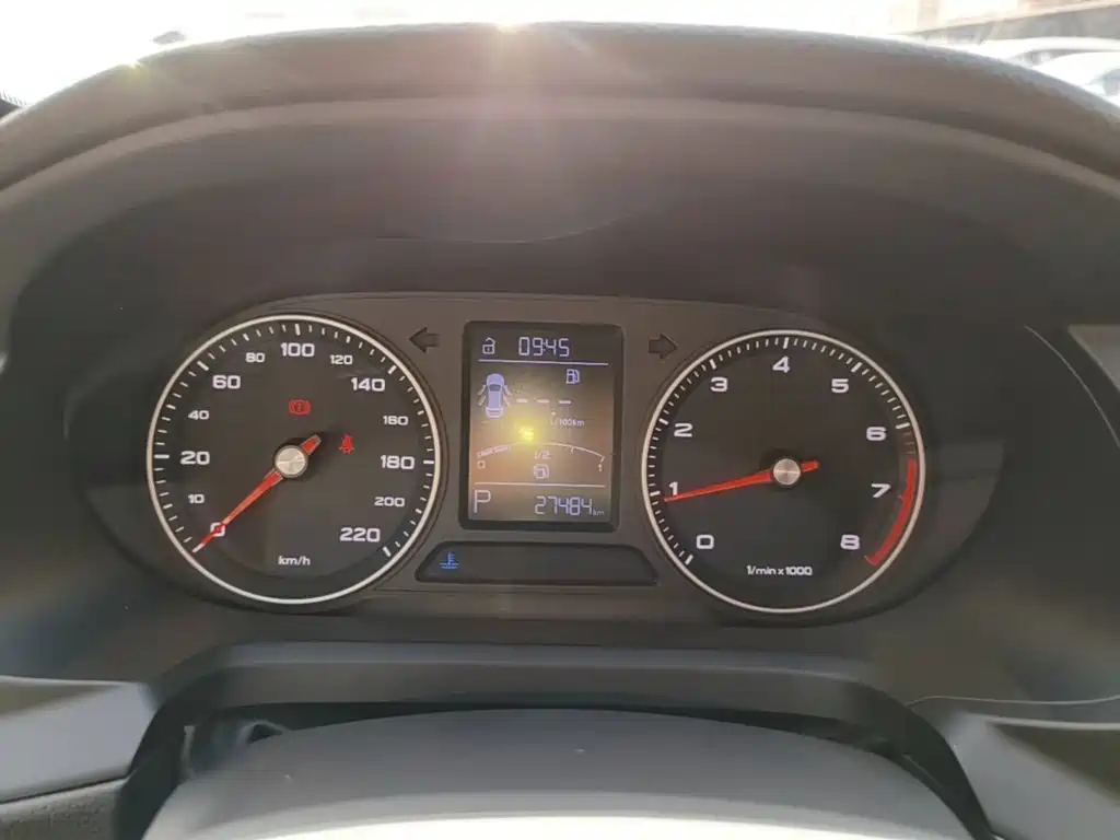 Roewe 360 — миниатюра 12