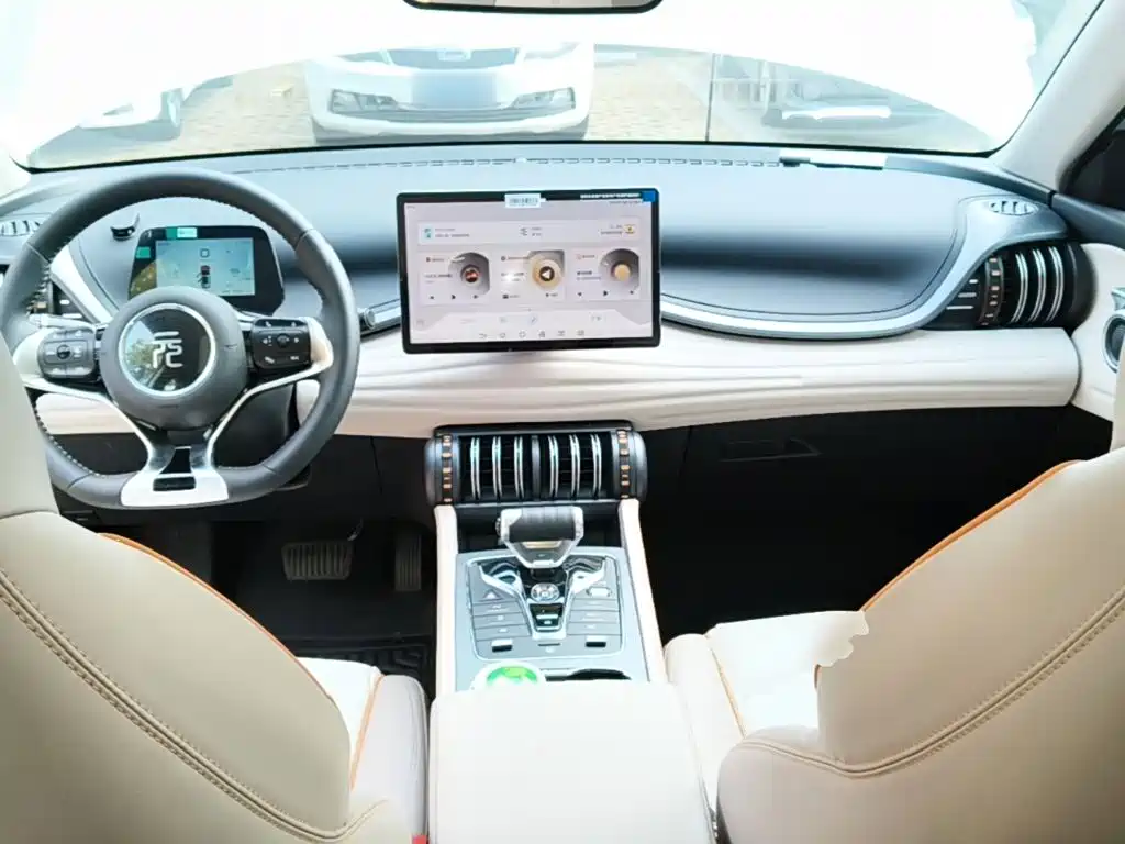 BYD Yuan Plus — миниатюра 10