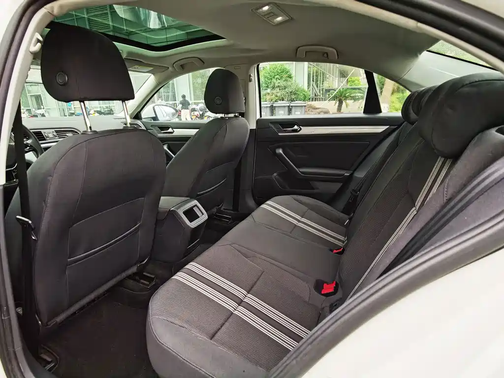 Volkswagen Lamando — миниатюра 11
