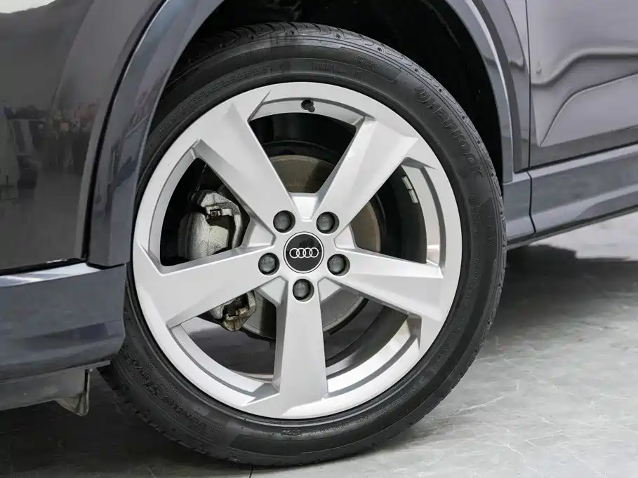 Audi Q2L — миниатюра 3