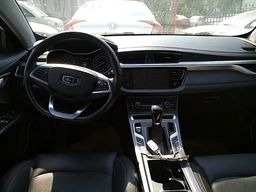 Geely Emgrand — миниатюра 10