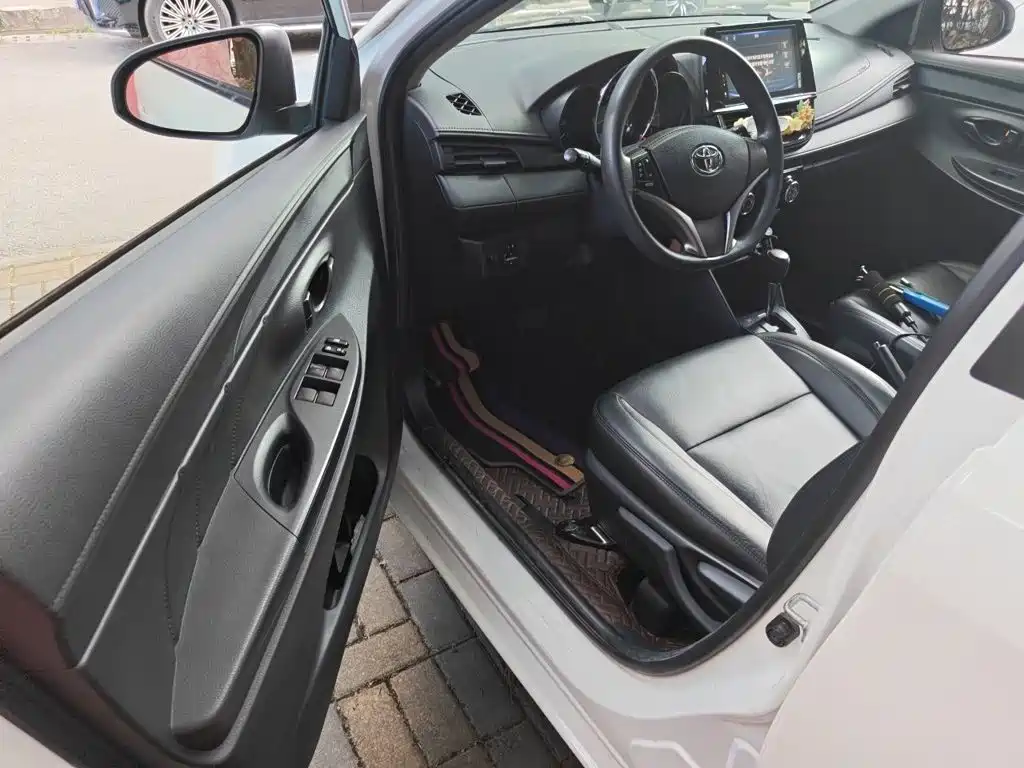 Toyota Vios FS — миниатюра 17