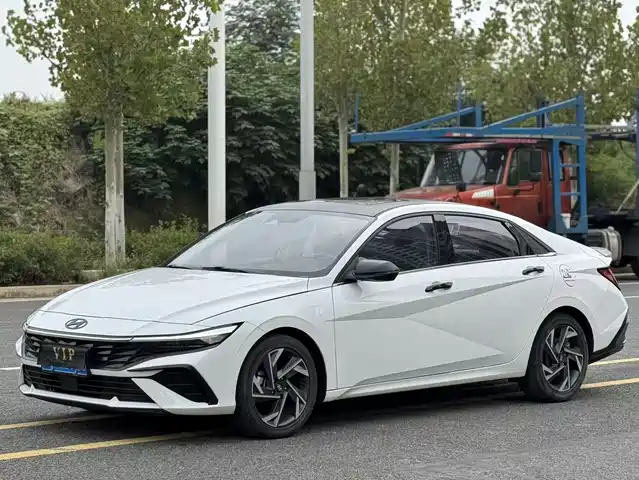 MODERN ELANTRA 2023