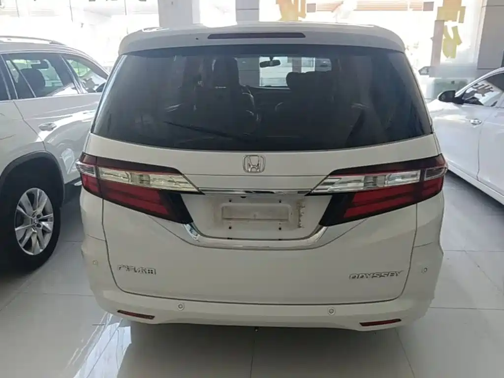 Honda Odyssey — миниатюра 6