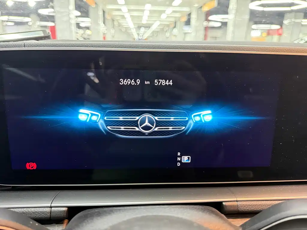Mercedes-Benz GLE (Import) — миниатюра 7