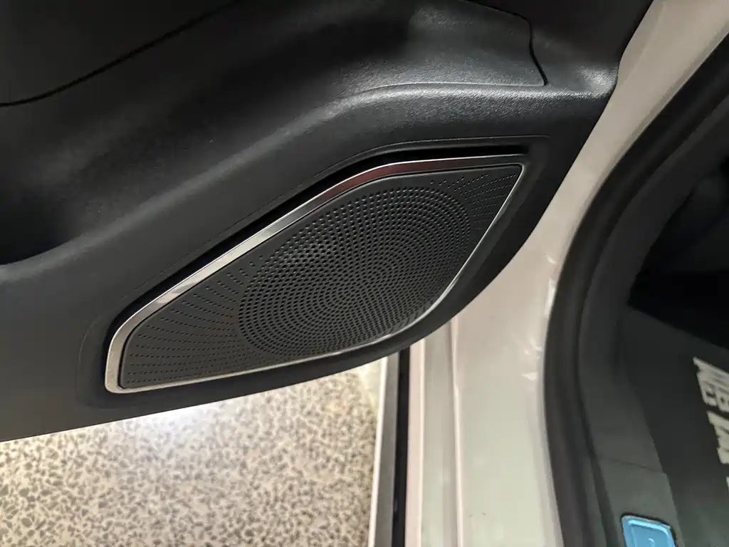 Lincoln Z — миниатюра 32