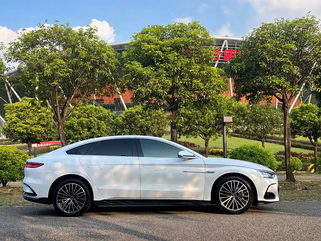BYD Han — миниатюра 4