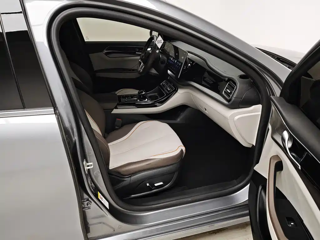 BYD Qin PLUS — миниатюра 10
