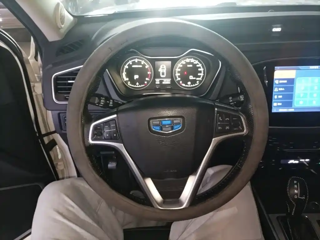 Geely Vision X6 — миниатюра 11