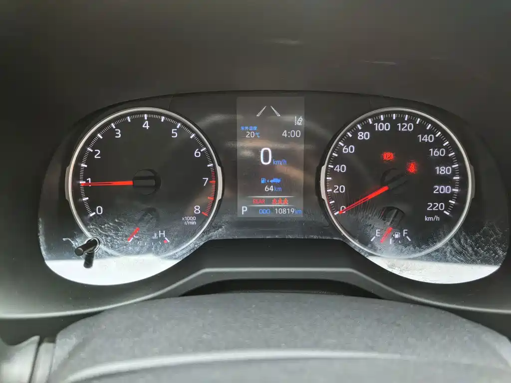 Toyota RAV4 — миниатюра 9
