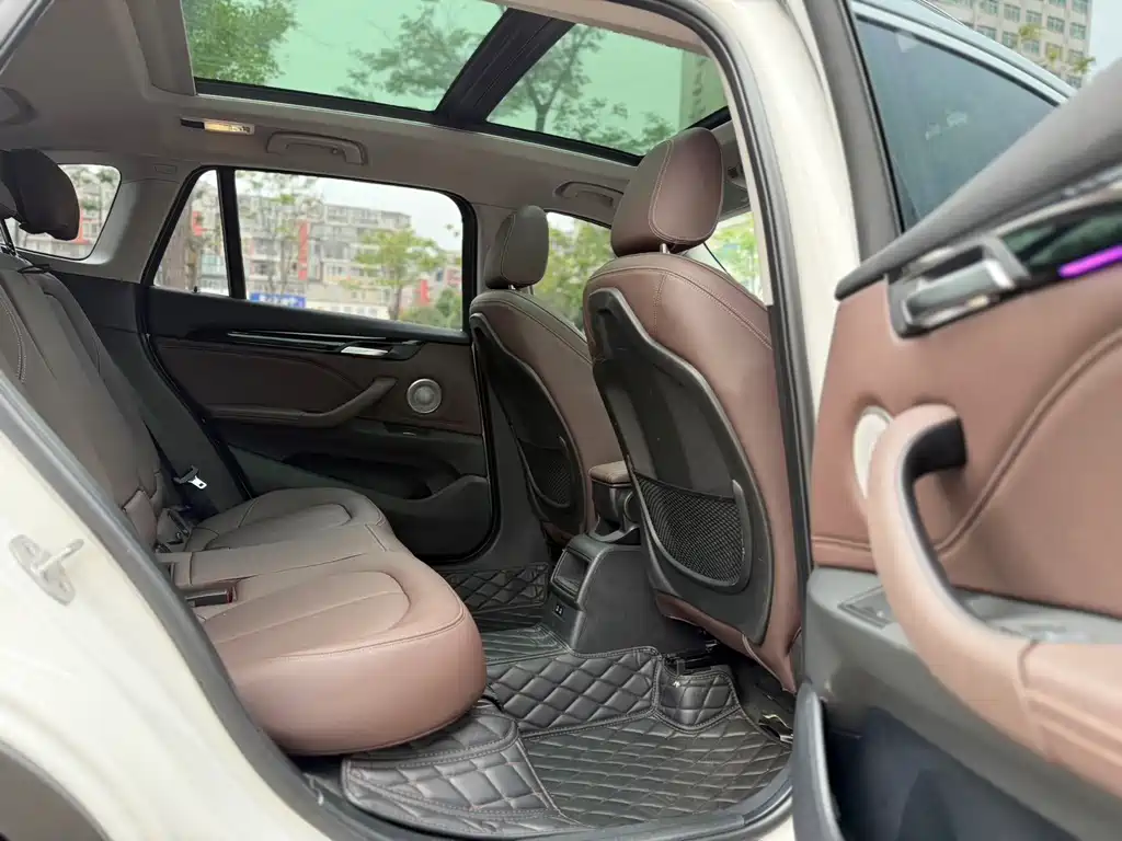 BMW X1 — миниатюра 11