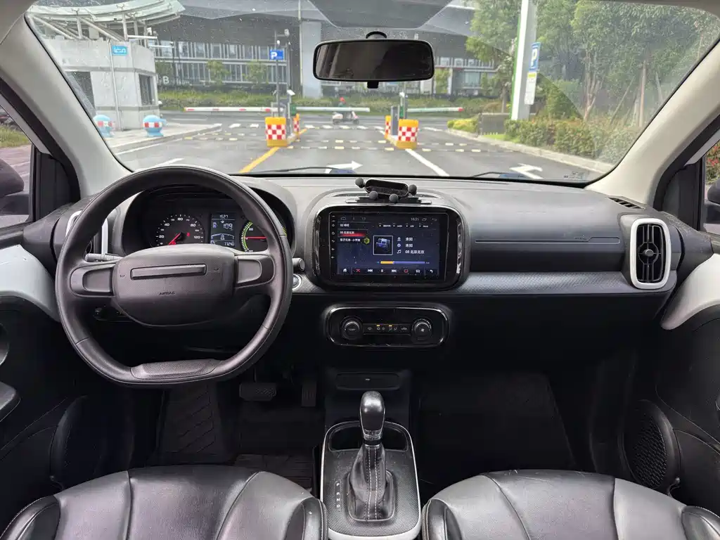 Roewe Clever — миниатюра 11