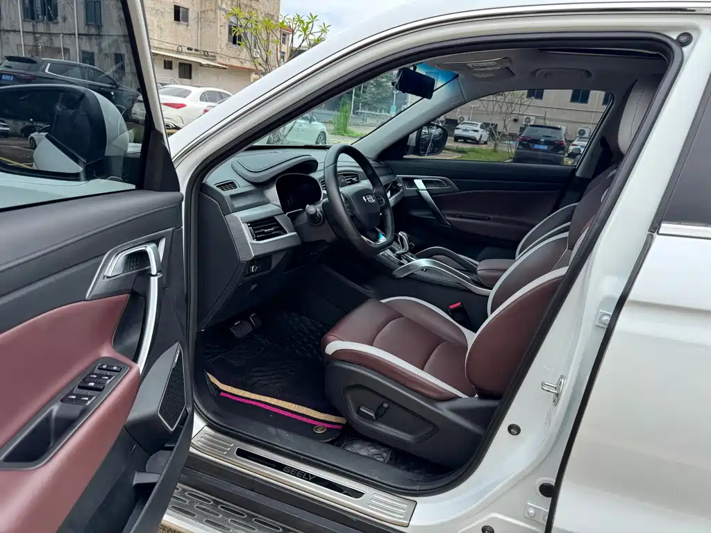 Geely Boyue — миниатюра 8