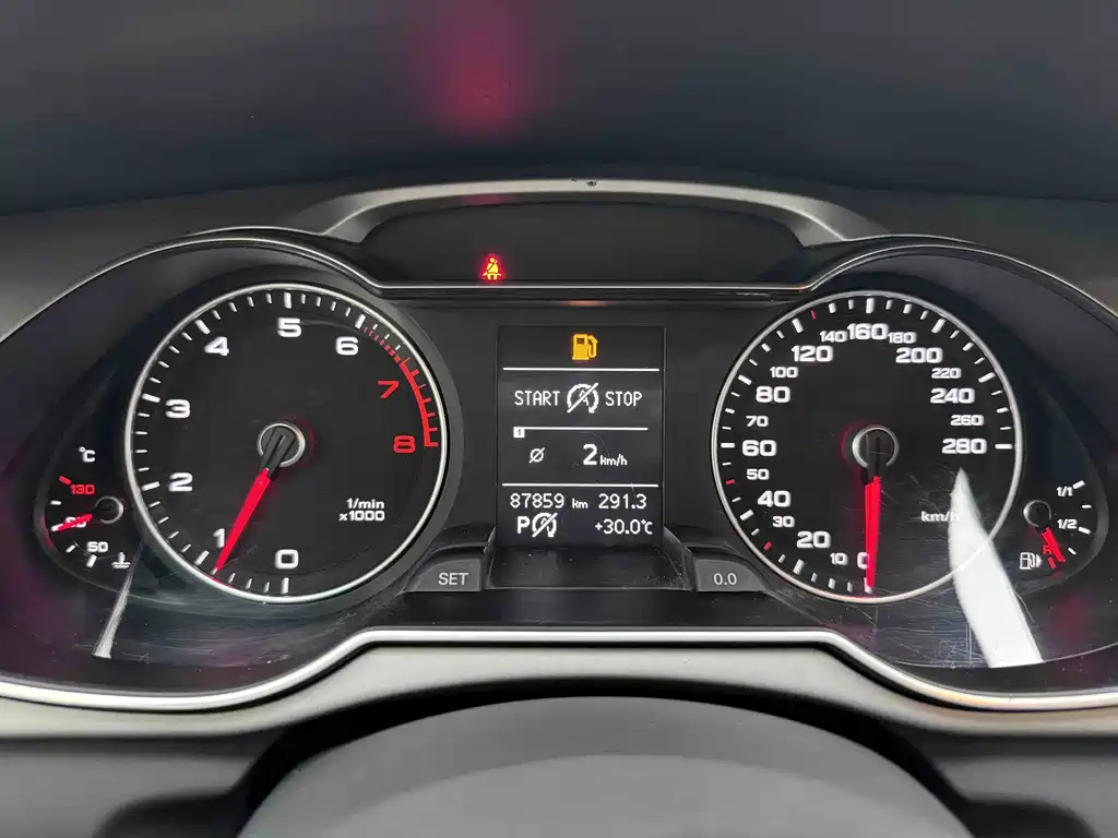 Audi A4L — миниатюра 7