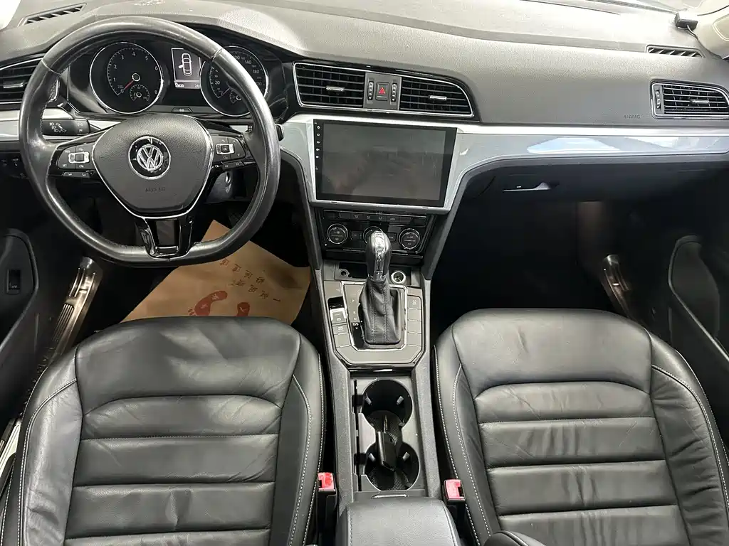 Volkswagen Lamando — миниатюра 8