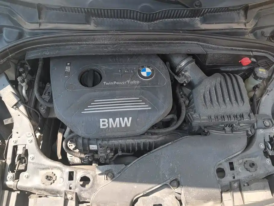 BMW 2 Series Active Tourer — миниатюра 10