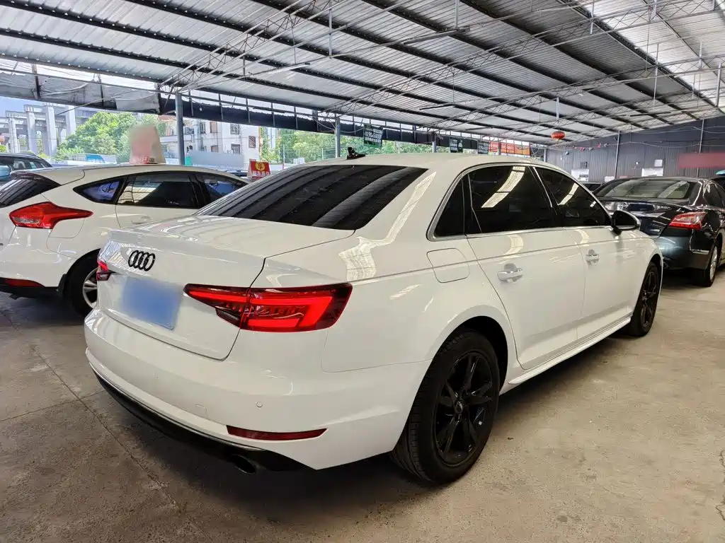 Audi A4L — миниатюра 7