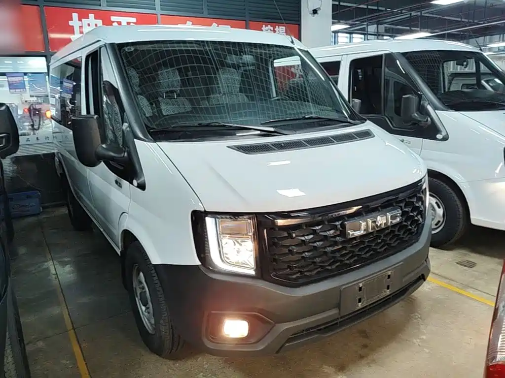 JMC JMC Fushun — миниатюра 4