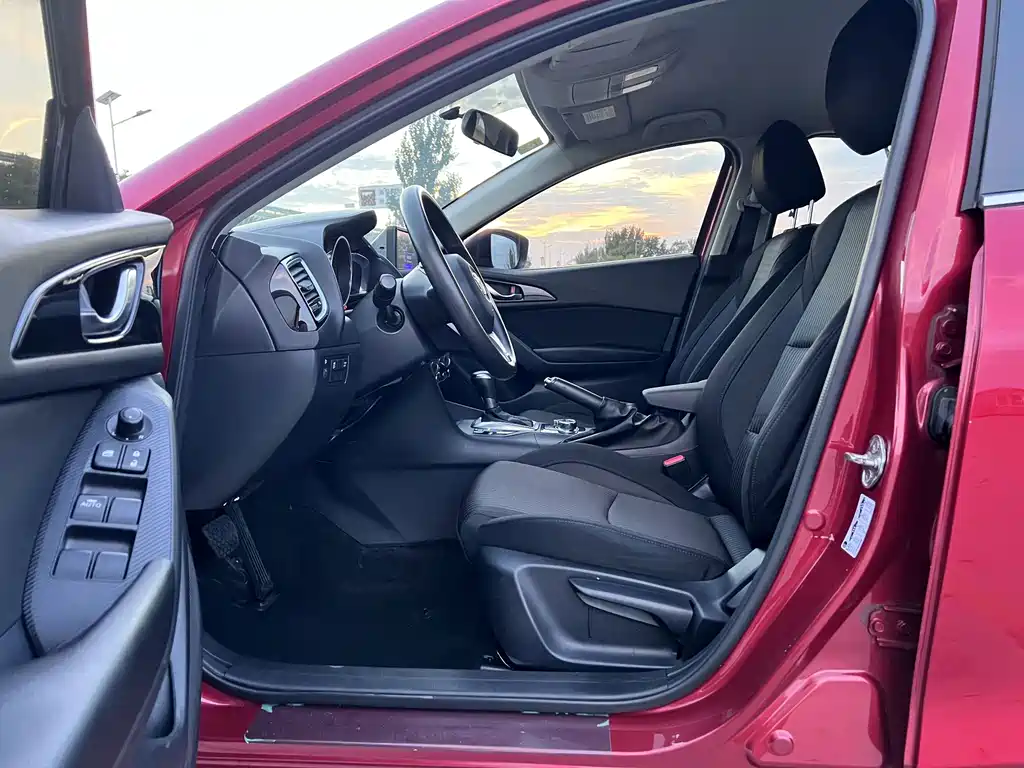 Mazda 3 Axela — миниатюра 7