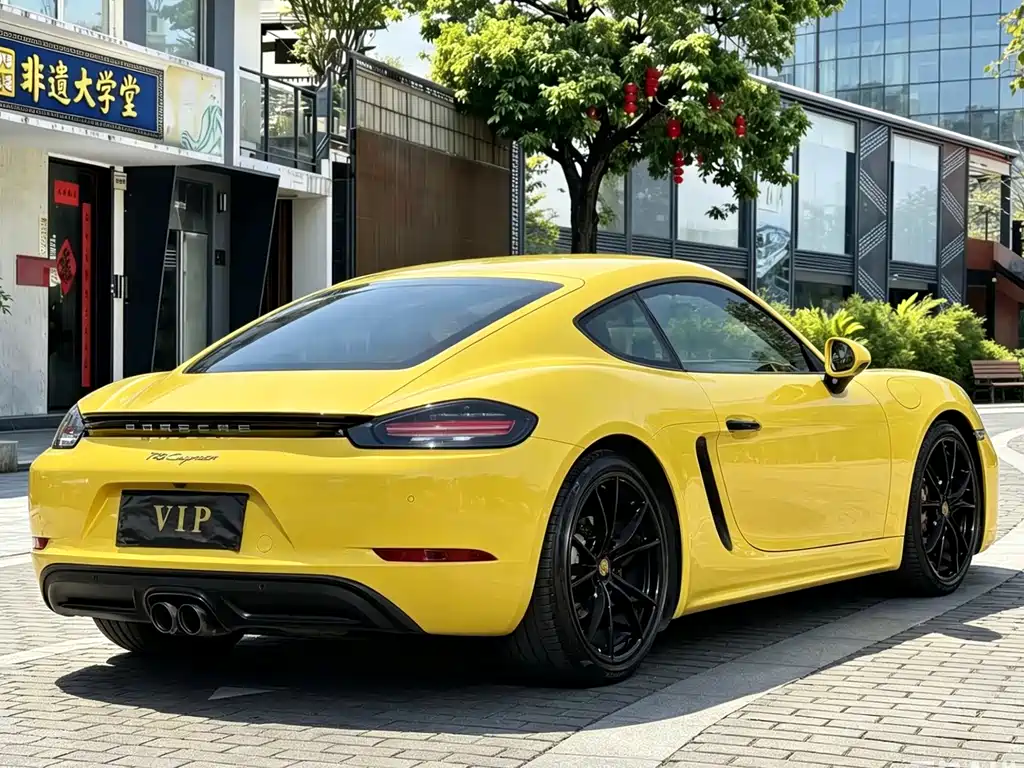 Porsche 718 2018 Cayman 2.0T