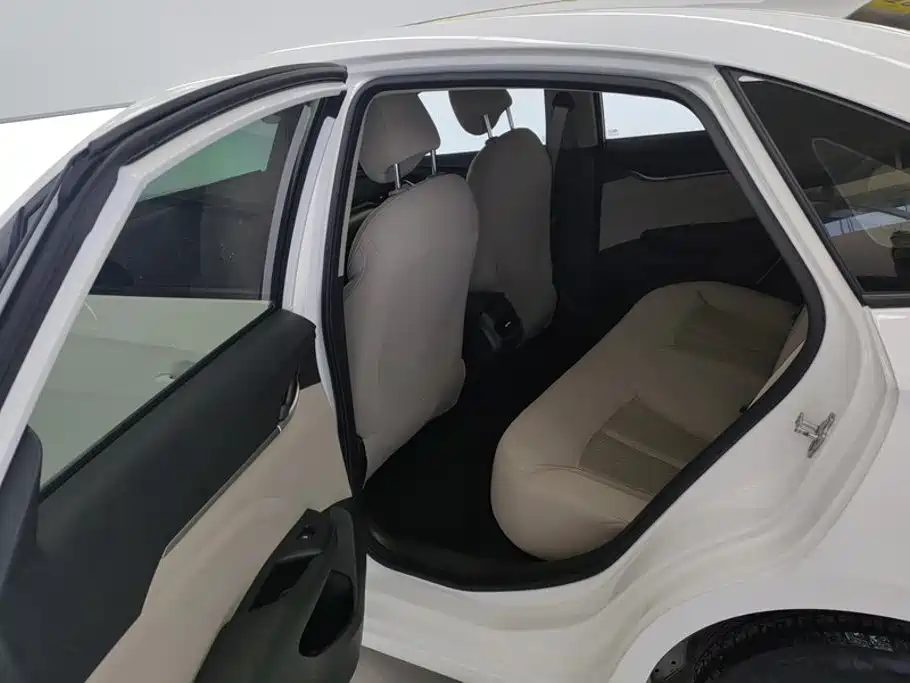 Buick Excelle — миниатюра 11
