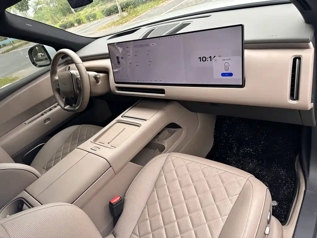 Li Auto Li L8 — миниатюра 11
