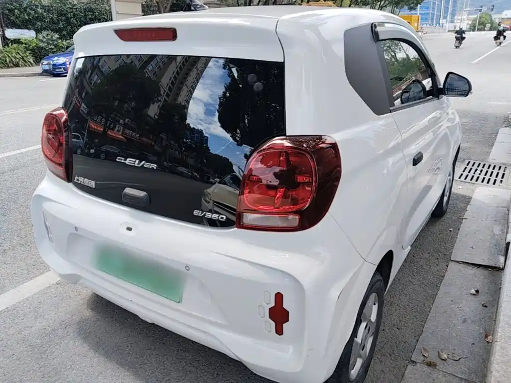 Roewe Clever — миниатюра 7