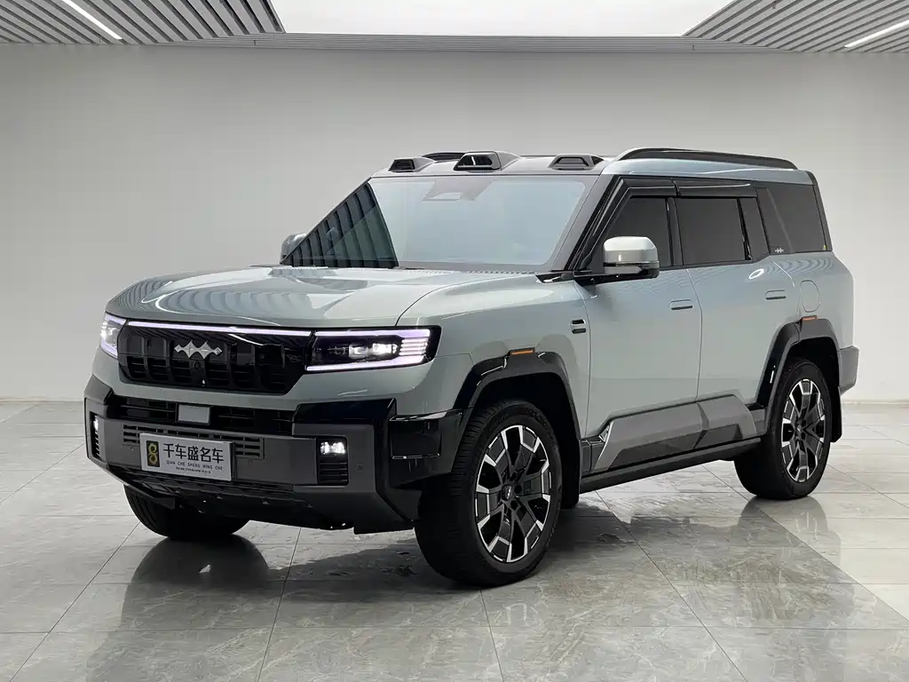 Fang Cheng Bao Leopard 8